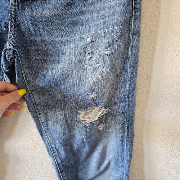 Made & Crafted Levi's Distressed Tapered Jeans - Picture 2 of 10